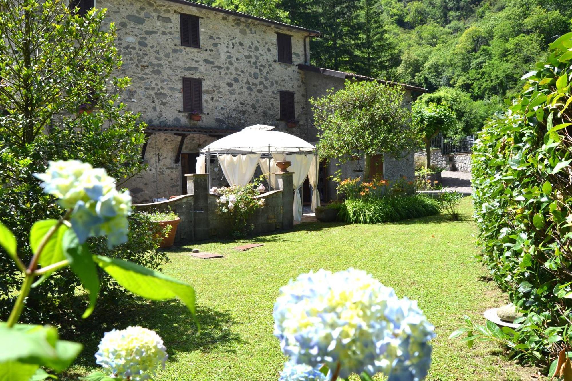 Casa Vacanze Il Boscaccio "Casa Massimo" Fornovolasco Luaran gambar